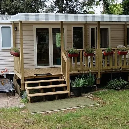 Mobil-home 6-8 Places *